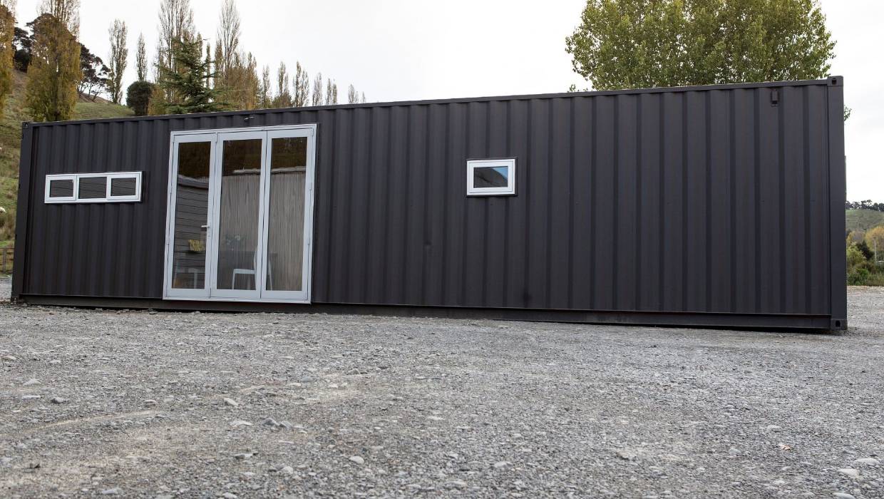 Shipping container