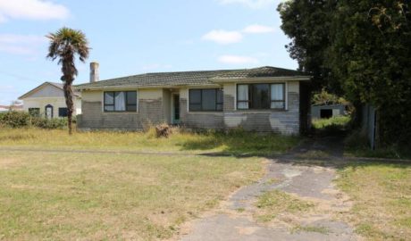 Manaia property