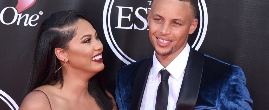 NBA player Stephen Curry with wife Ayesha.