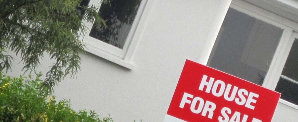real estate salespeople