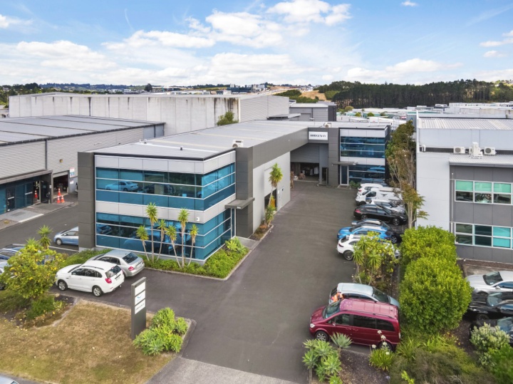 commercial property auction