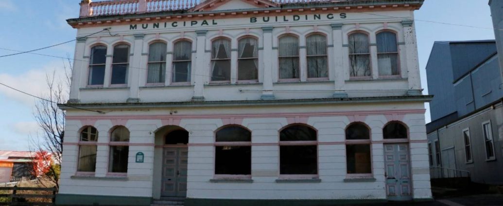 Eltham Borough Council building