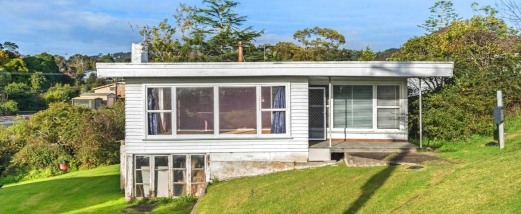 Glen Eden property