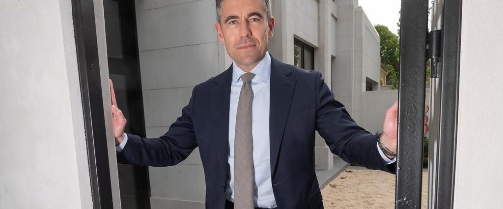 real estate agent