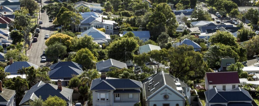 House prices fall