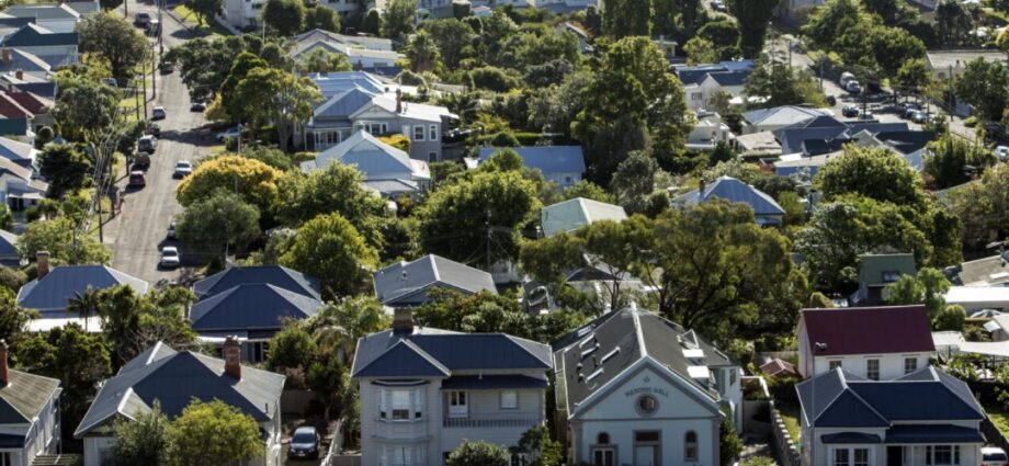 House prices fall