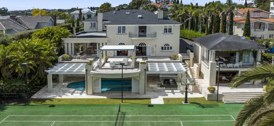 Remuera’s Finest Residence - Family Luxury