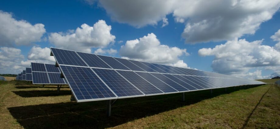 solar power farm