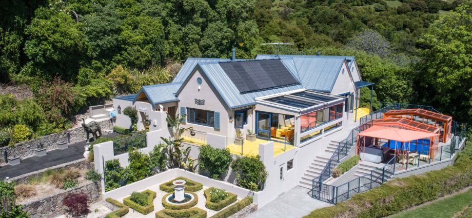 10 Purple Peak Road, Akaroa