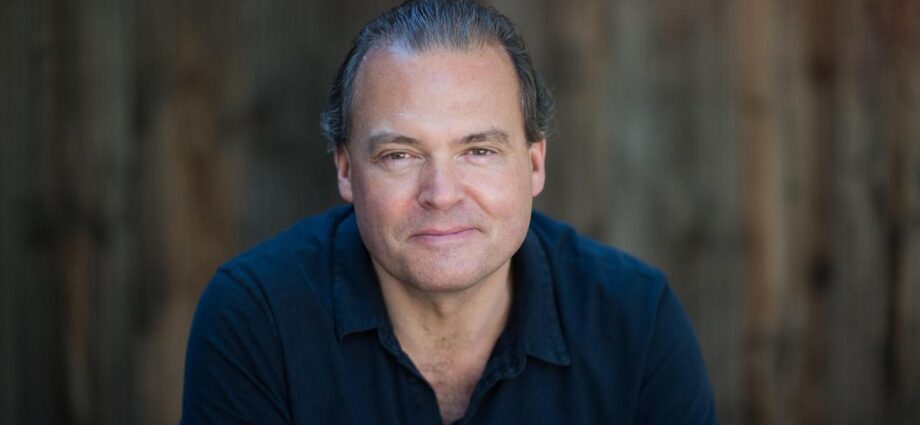 Dominic Longcroft