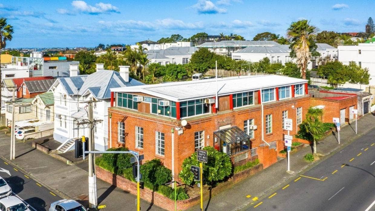 Newmarket police station