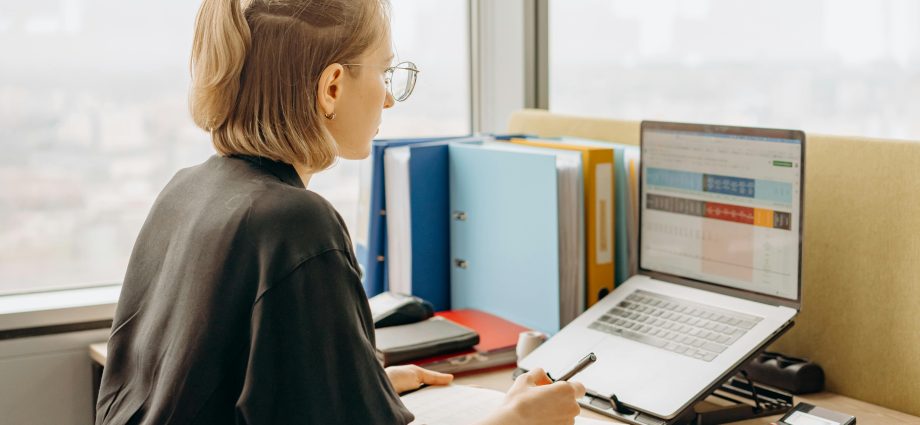 Photo by Mikhail Nilov: https://www.pexels.com/photo/woman-looking-at-the-screen-of-her-laptop-8297058/