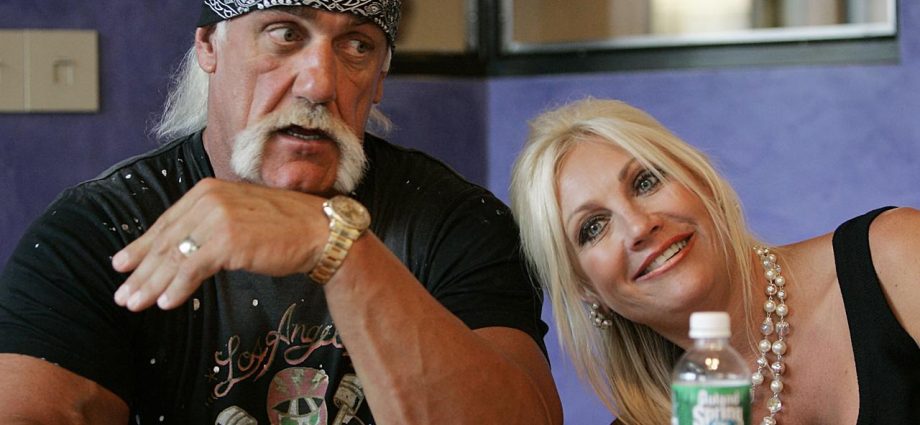 Hulk Hogan & wife