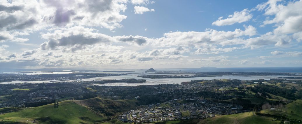 Photo by Ollie Craig: https://www.pexels.com/photo/city-on-hills-with-lakes-17982626/