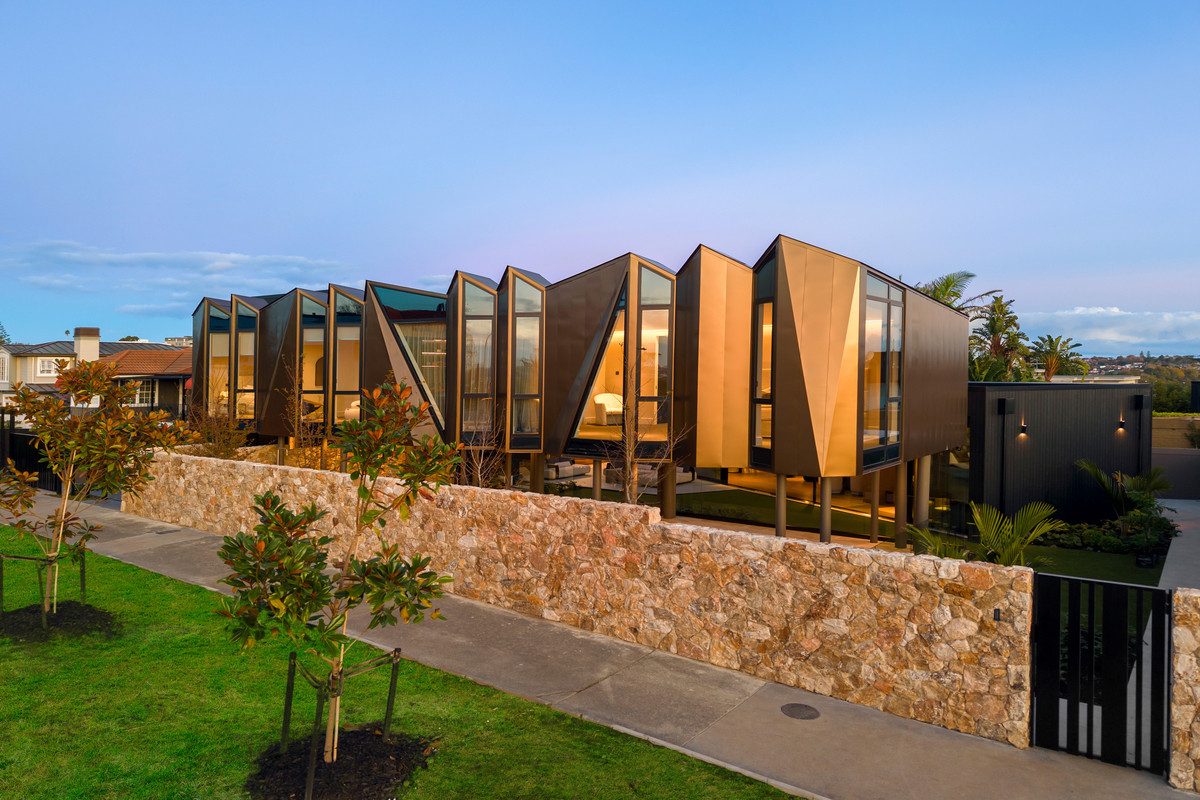 LOTY 3. Tuhaere St, Orakei, Auckland