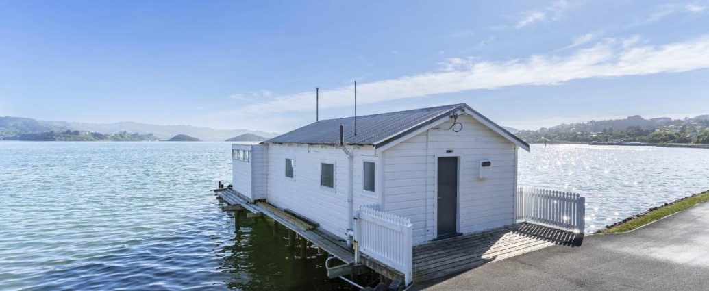 Otago boatshed