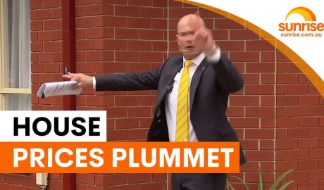 House prices tipped to plummet 8 percent | Sunrise
