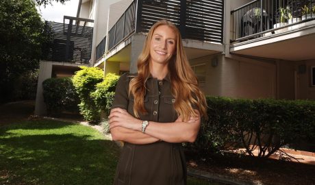 Buyers agent Lauren Jones